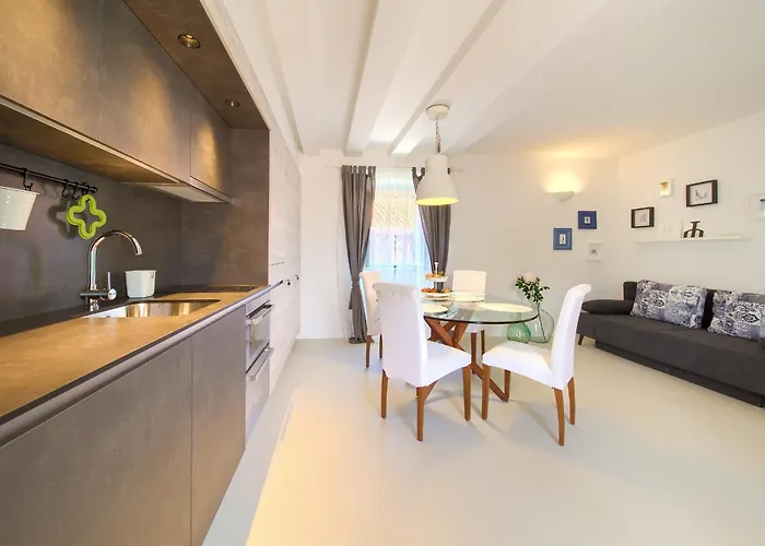 Bastinica Krk Superior Ap 3, Oldtown, Citycenter Διαμέρισμα