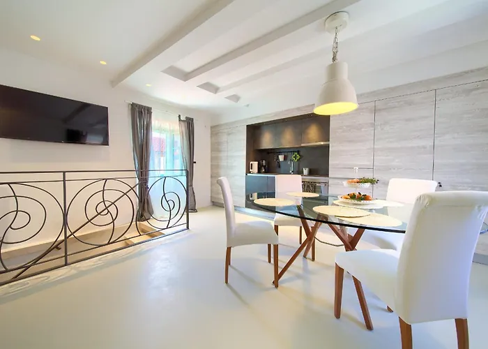 Bastinica Krk Superior Ap 3, Oldtown, Citycenter Διαμέρισμα *