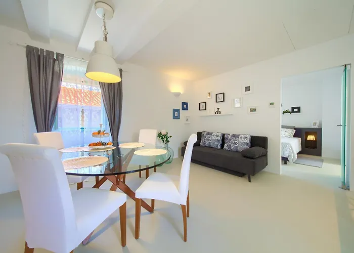 Bastinica Krk Superior Ap 3, Oldtown, Citycenter Krk Town