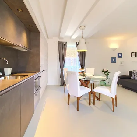 Bastinica Krk Superior Ap 3, Oldtown, Citycenter Apartment