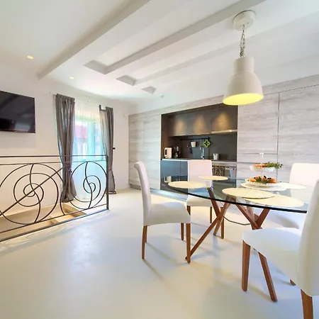 Bastinica Krk Superior Ap 3, Oldtown, Citycenter Apartment *